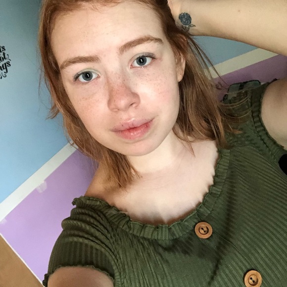 Meet your Posher, Adrian - Picture 3 of 4